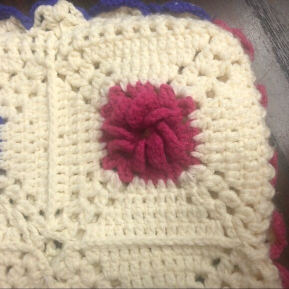 Set of 2 Vintage Granny Square Pillow Covers - Picture 7 of 10